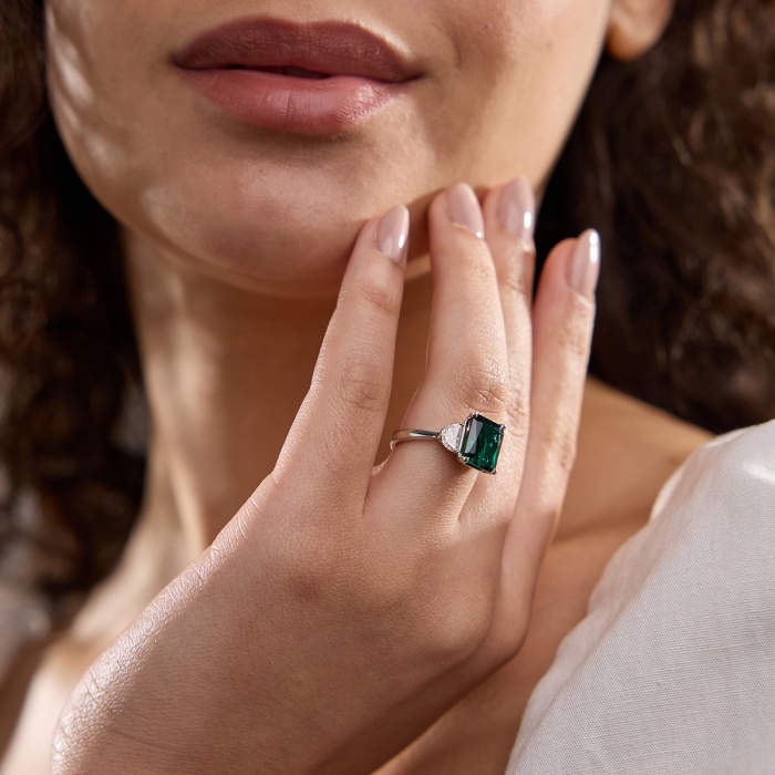 買付価格 Solid Platinum Solitaire 5mm Round Lab-Created Emerald