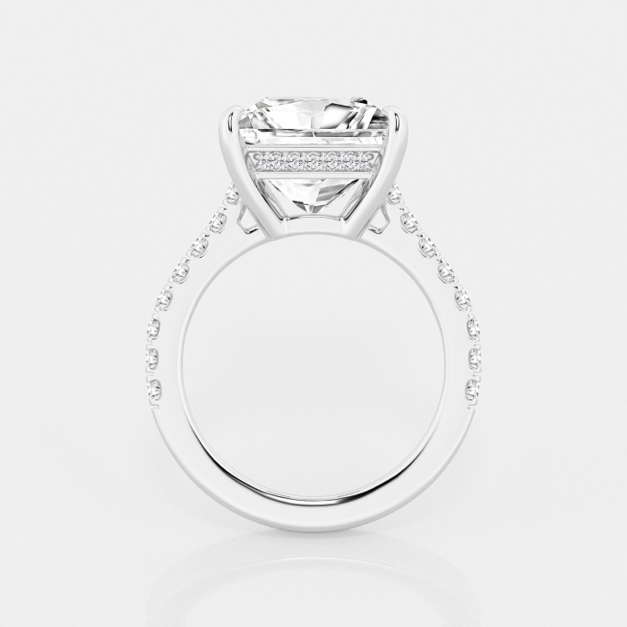Badgley Mischka fargeløs 4 1/3 ctw Princess Lab Grown Diamond Hidden Halo Engagement Ring