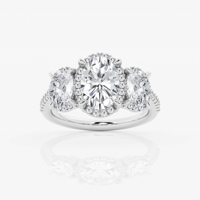 anello di fidanzamento con tre pietre Halo ovale con diamante coltivato in laboratorio da 3 7/8 ctw