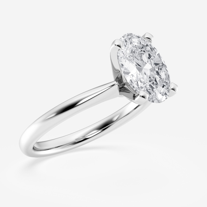 anello di fidanzamento piccolo solitario con diamante ovale coltivato in laboratorio da 2 ctw